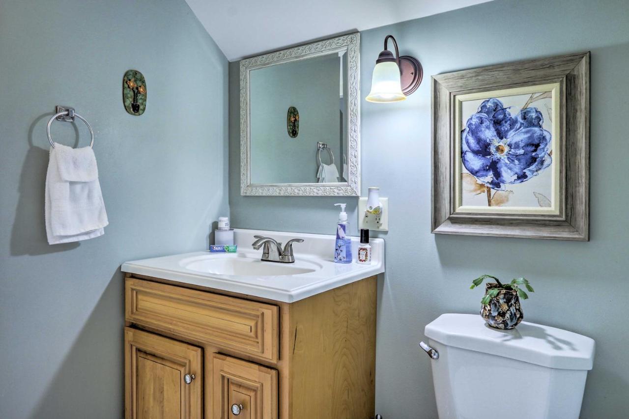 Remodeled Farmhouse In Waterford Near 2 Beaches! Exteriér fotografie